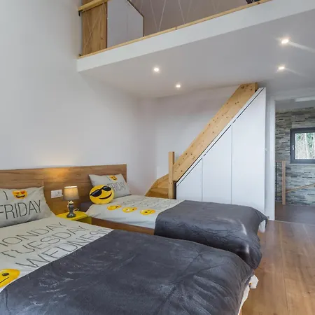 Villa Harmony For 8 People In Istria With 50 M2 Private Pool And Sea View Pinezici (Istria)