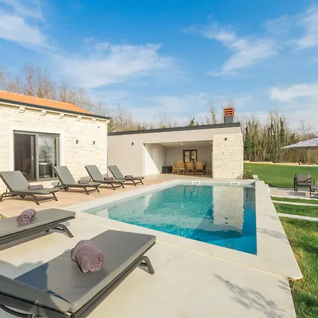 Harmony For 8 People In Istria With 50 M2 Private Pool And Sea View Villa Pinezici (Istria)