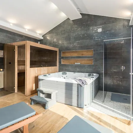 Harmony For 8 People In Istria With 50 M2 Private Pool And Sea View *